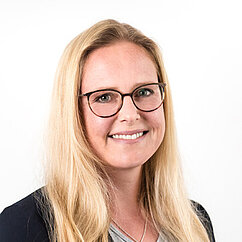 Carolin Jelinek Carolin Jelinek