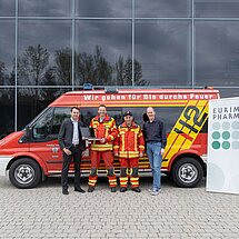 Spendenübergabe Laptop Freiwillige Feuerwehr Surheim
